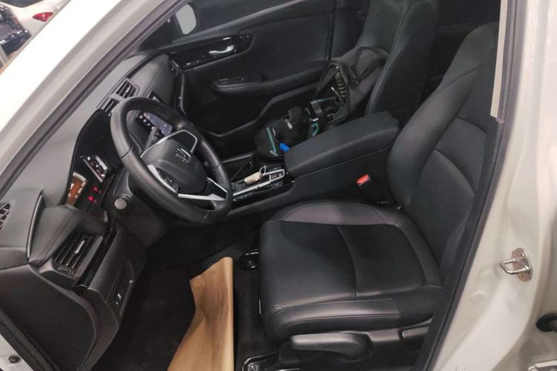 Used Honda Crider 2022 180Turbo CVT Luxury Edition Left Front Seat