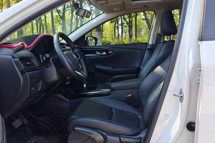 Used Honda Crider 2022 180Turbo CVT Luxury Edition Left Front Seat
