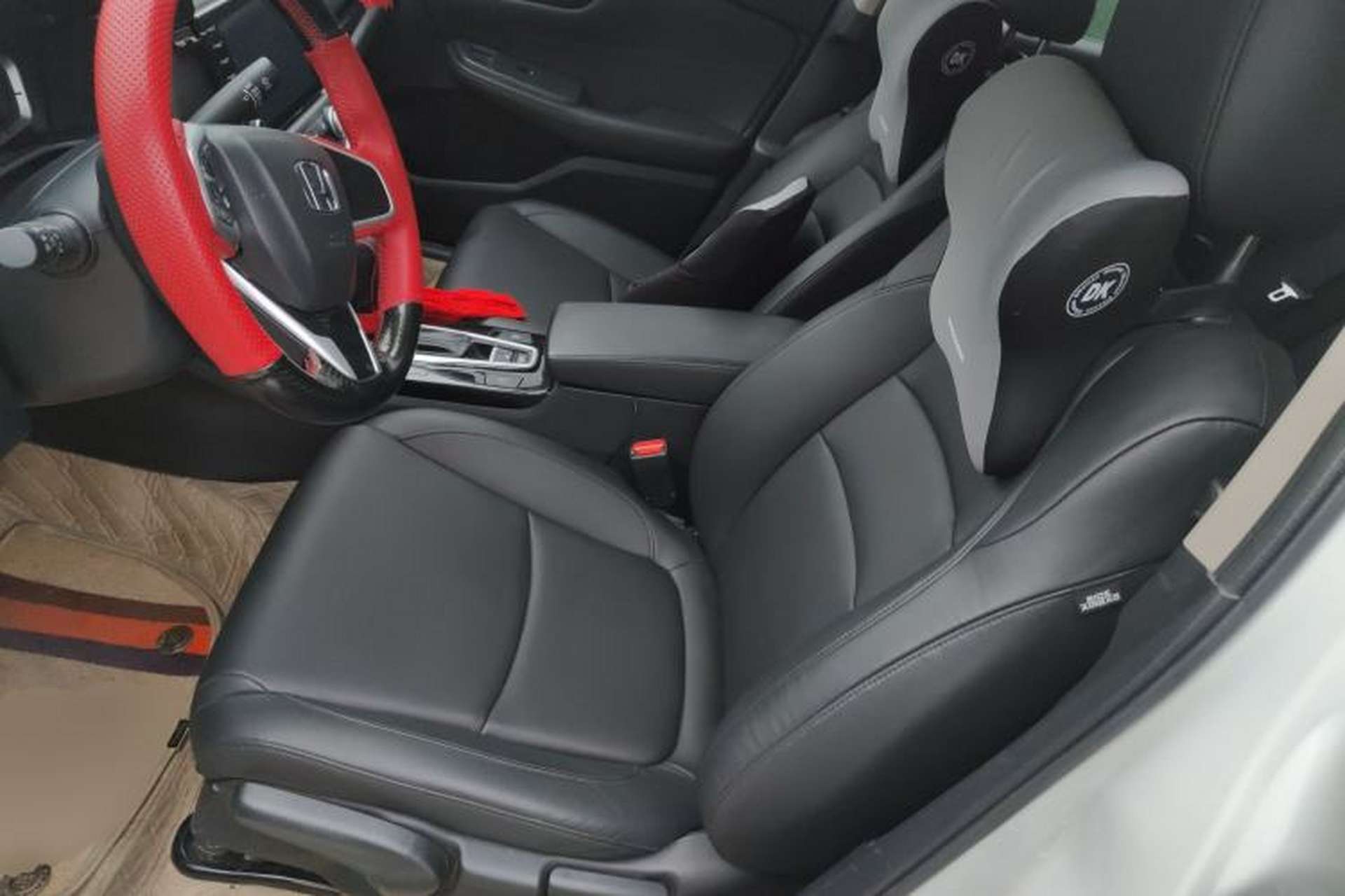 Used Honda Crider 2022 180Turbo CVT Luxury Edition Left Front Seat