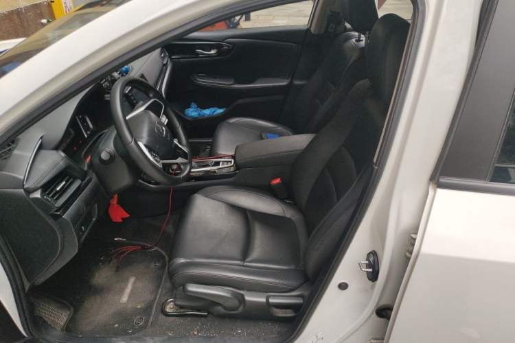 Used Honda Crider 2022 180Turbo CVT Luxury Edition Left Front Seat