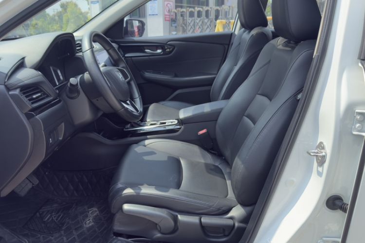 Used Honda Crider 2022 180Turbo CVT Luxury Edition Left Front Seat
