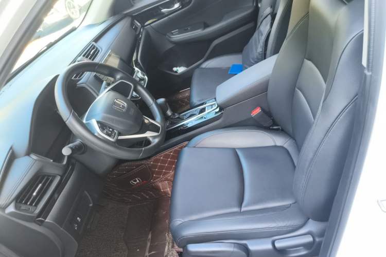 Used Honda Crider 2022 180Turbo CVT Luxury Edition Left Front Seat