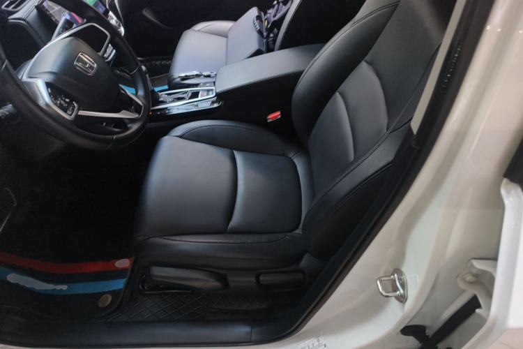 Used Honda Crider 2022 180Turbo CVT Luxury Edition Left Front Seat