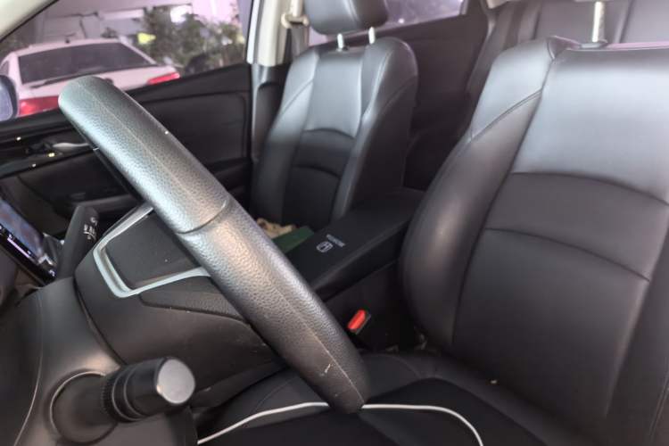 Used Honda Crider 2022 180Turbo CVT Luxury Edition Left Front Seat