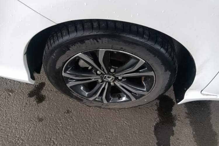 Used Honda Crider 2022 180Turbo CVT Luxury Edition Left Front Wheel Hub