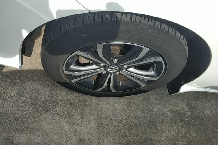 Used Honda Crider 2022 180Turbo CVT Luxury Edition Left Front Wheel Hub