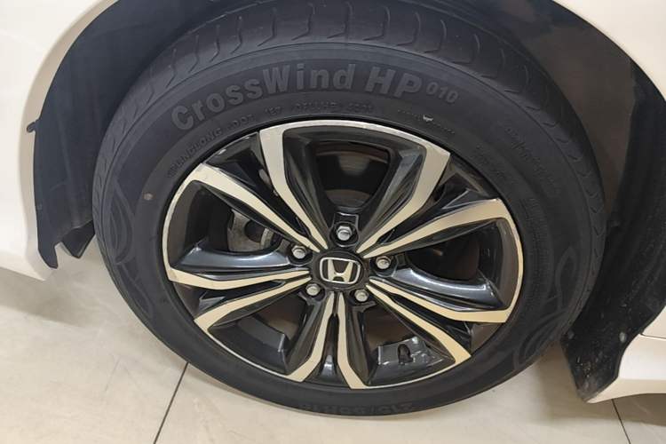 Used Honda Crider 2022 180Turbo CVT Luxury Edition Left Front Wheel Hub