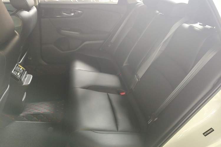 Used Honda Crider 2022 180Turbo CVT Luxury Edition Left Rear Seat