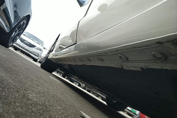 Used Honda Crider 2022 180Turbo CVT Luxury Edition Left Side Sill