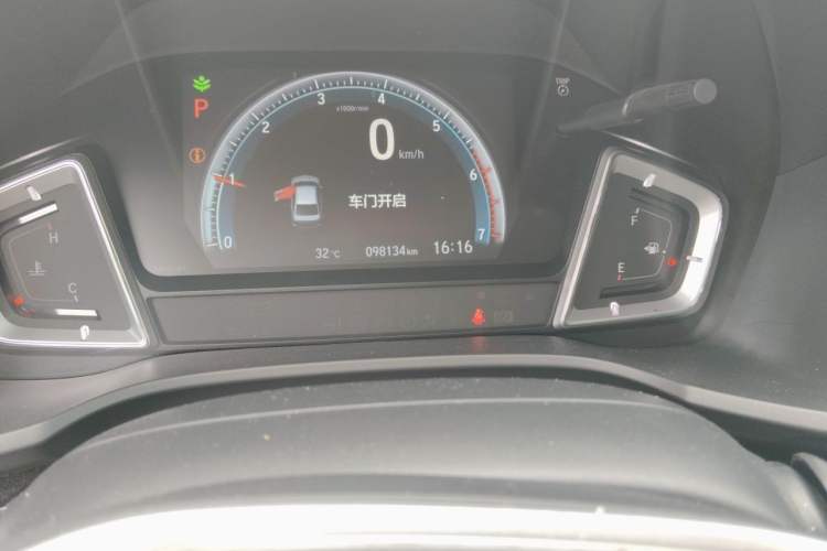 Used Honda Crider 2022 180Turbo CVT Luxury Edition Odometer Close Up