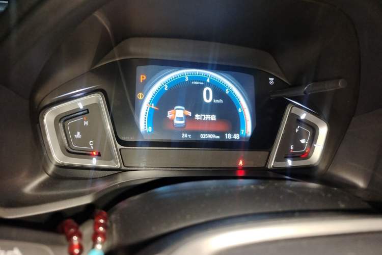 Used Honda Crider 2022 180Turbo CVT Luxury Edition Odometer Close Up