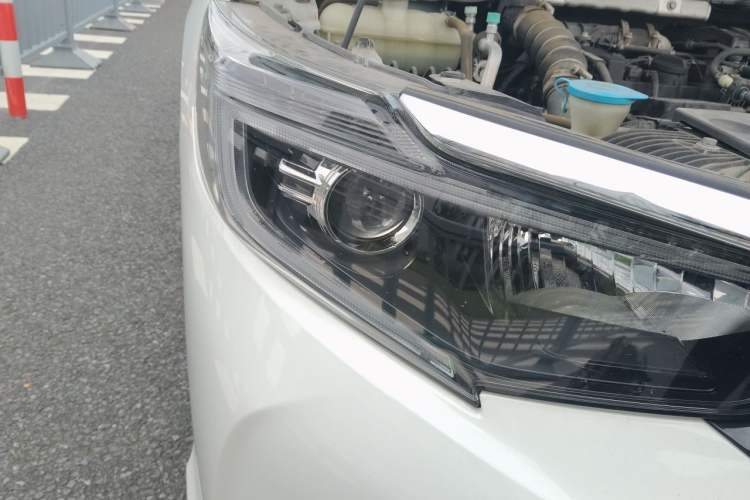 Used Honda Crider 2022 180Turbo CVT Luxury Edition Right Front Headlight
