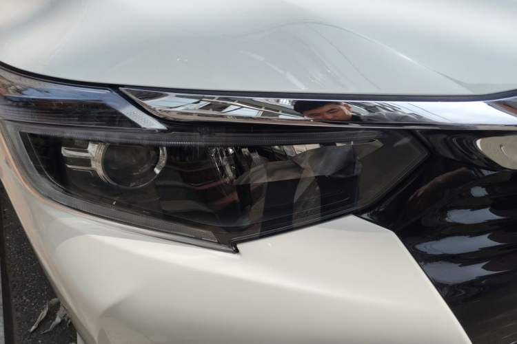 Used Honda Crider 2022 180Turbo CVT Luxury Edition Right Front Headlight