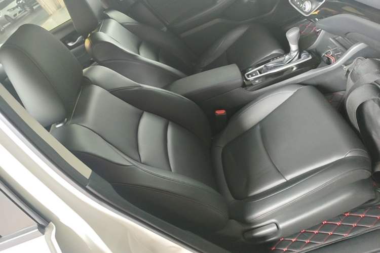 Used Honda Crider 2022 180Turbo CVT Luxury Edition Right Front Seat