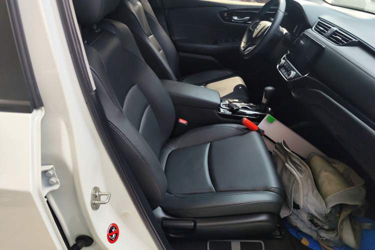 Used Honda Crider 2022 180Turbo CVT Luxury Edition Right Front Seat