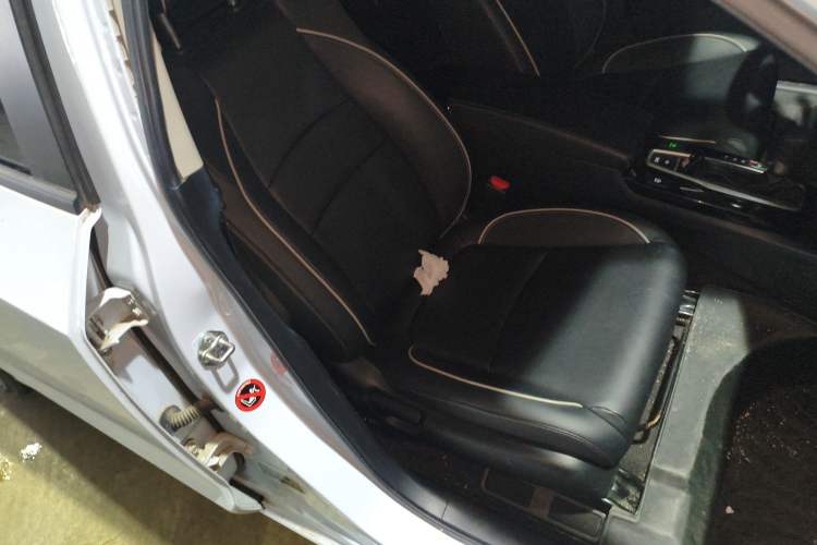 Used Honda Crider 2022 180 Turbo CVT Flagship Edition Right Front Seat