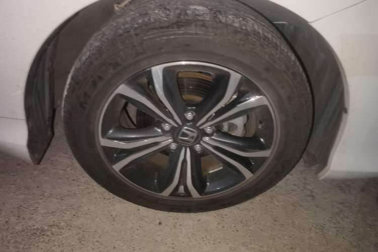 Used Honda Crider 2022 1.5L Rui Luxury Edition Right Front Wheel Hub