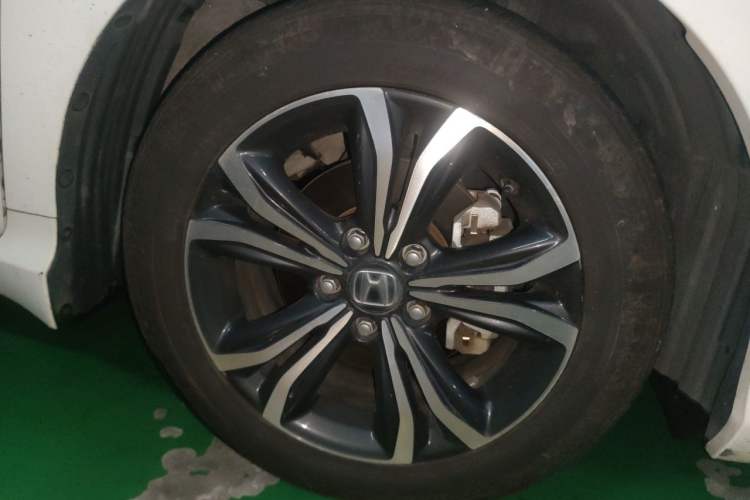 Used Honda Crider 2022 1.5L Rui Luxury Edition Right Front Wheel Hub