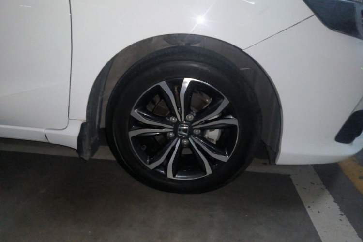Used Honda Crider 2022 180Turbo CVT Luxury Edition Right Front Wheel Hub