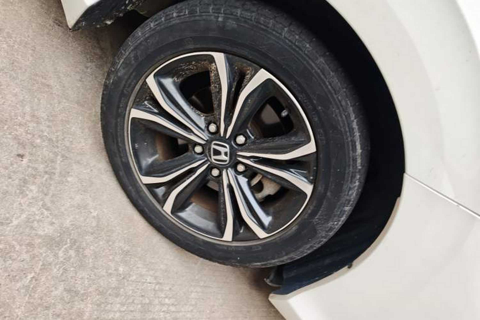 Used Honda Crider 2022 180Turbo CVT Luxury Edition Right Front Wheel Hub