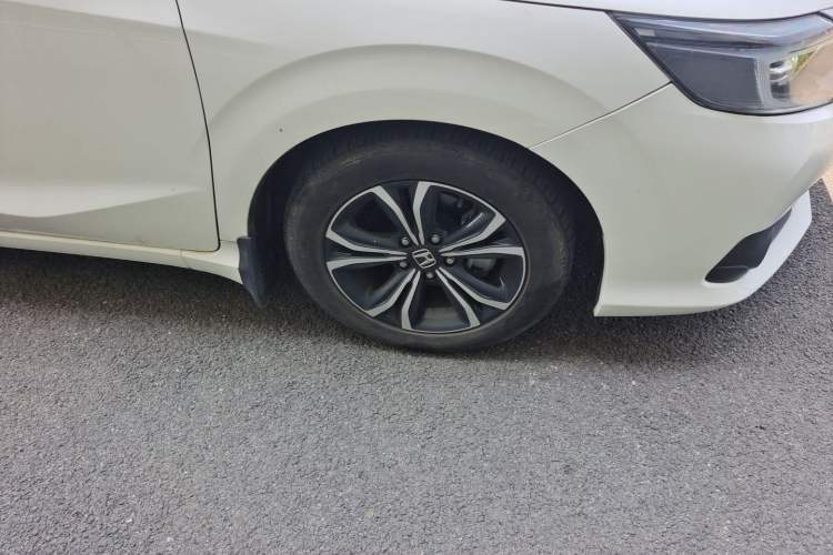 Used Honda Crider 2022 180Turbo CVT Luxury Edition Right Front Wheel Hub