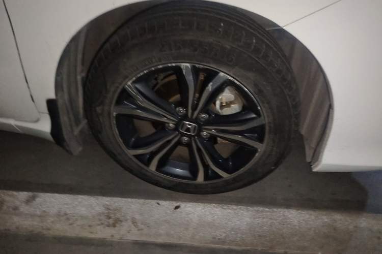 Used Honda Crider 2022 180Turbo CVT Luxury Edition Right Front Wheel Hub