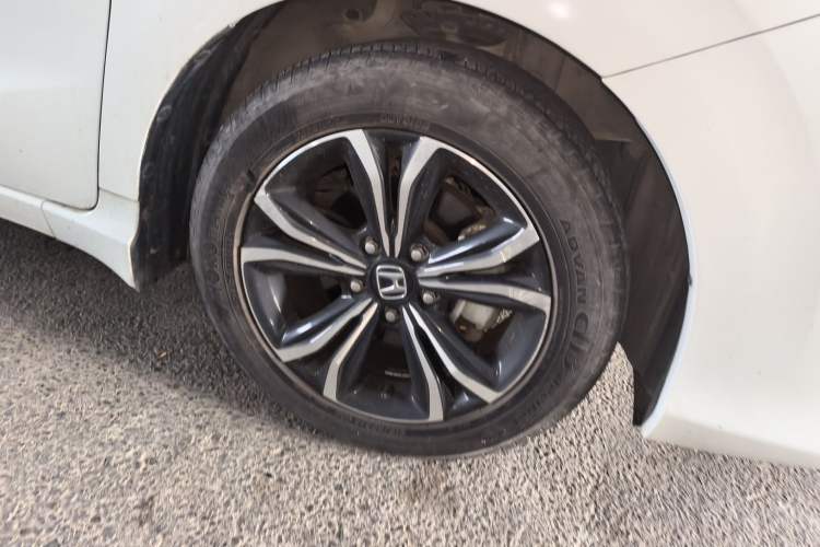 Used Honda Crider 2022 180Turbo CVT Luxury Edition Right Front Wheel Hub