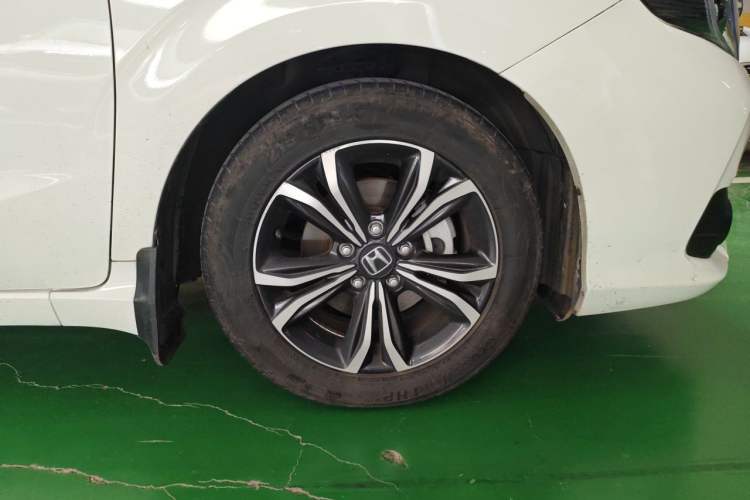 Used Honda Crider 2022 180Turbo CVT Luxury Edition Right Front Wheel Hub