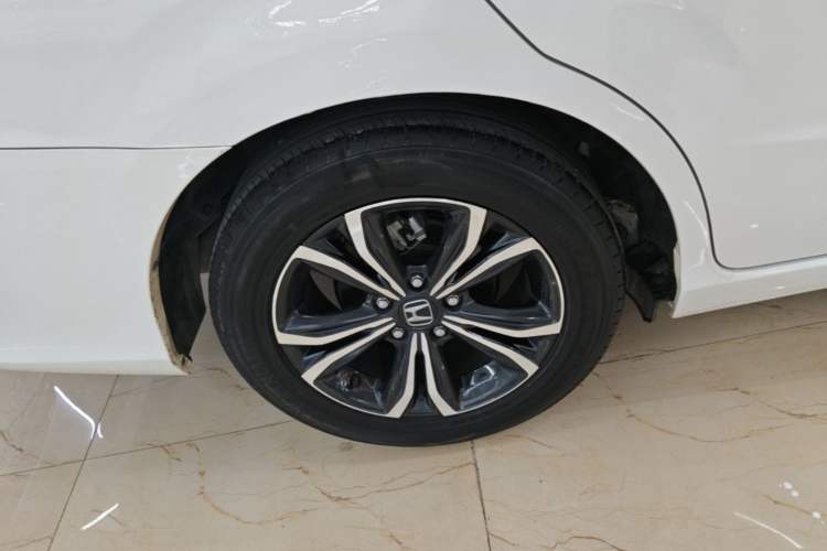 Used Honda Crider 2022 180Turbo CVT Luxury Edition Right Rear Wheel Hub