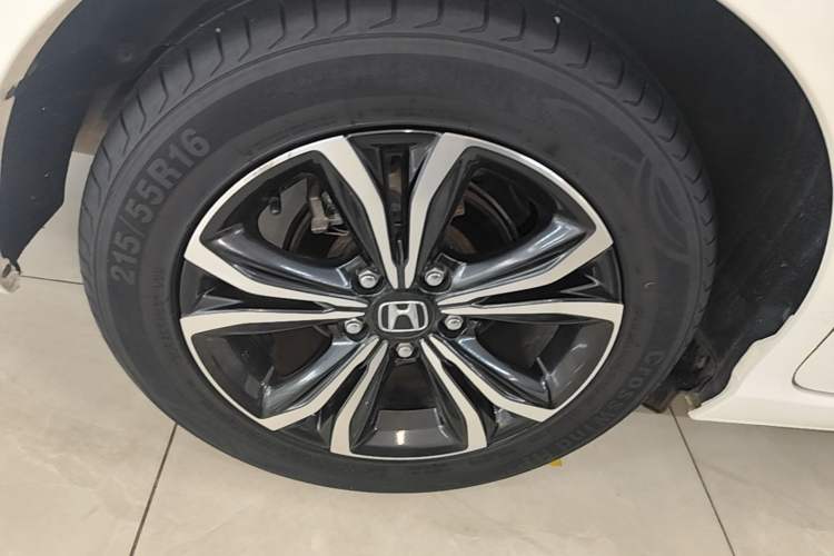 Used Honda Crider 2022 180Turbo CVT Luxury Edition Right Rear Wheel Hub