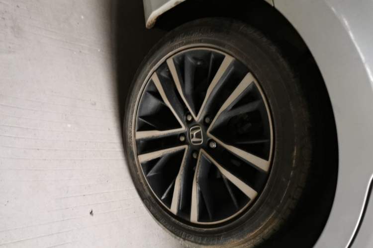 Used Honda Crider 2022 180Turbo CVT Phantom Night Edition Right Rear Wheel Hub