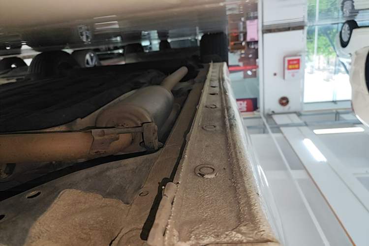 Used Honda Crider 2022 180Turbo CVT Luxury Edition Right Side Sill