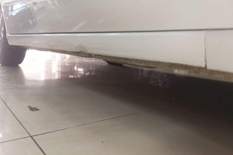 Used Honda Crider 2022 180Turbo CVT Luxury Edition Right Side Sill