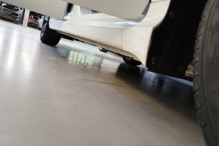 Used Honda Crider 2022 1.5L Rui Luxury Edition Right Side Sill