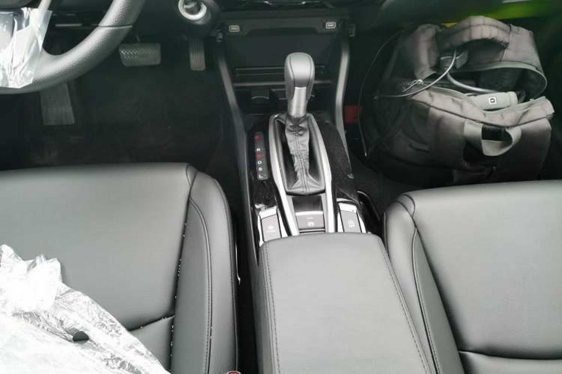 Used Honda Crider 2024 180 Turbo CVT Luxury Edition Gear Lever