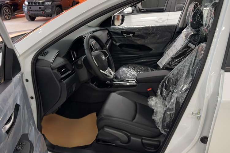 Used Honda Crider 2024 180 Turbo CVT Smart Enjoyment Edition Interior 2