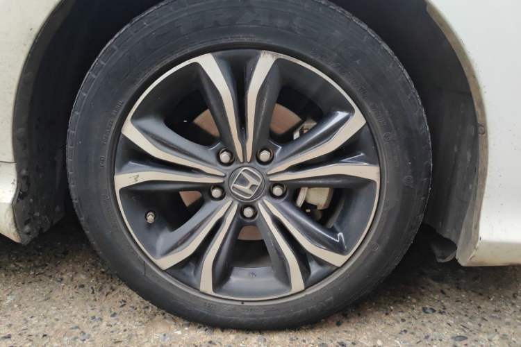 Used Honda Crider 2024 1.5L Sharp Luxury Edition Right Front Wheel Hub