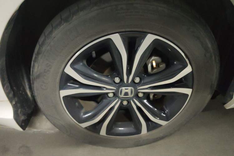 Used Honda Crider 2024 180 Turbo CVT Luxury Edition Right Front Wheel Hub