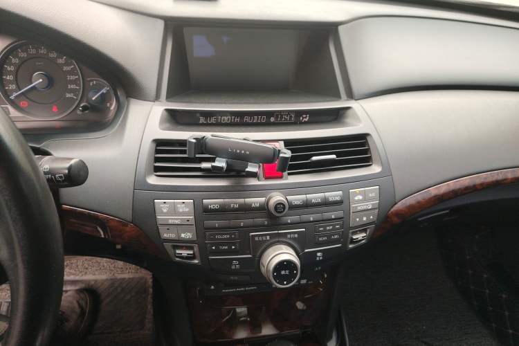 Used Honda Crosstour 2011 3.5L Flagship Edition Audio And AC Panel