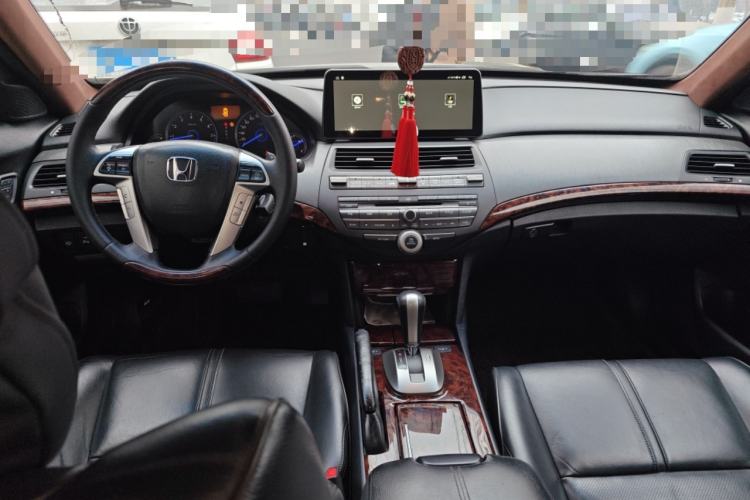Used Honda Crosstour 2011 3.5L Prestige Edition Center Console