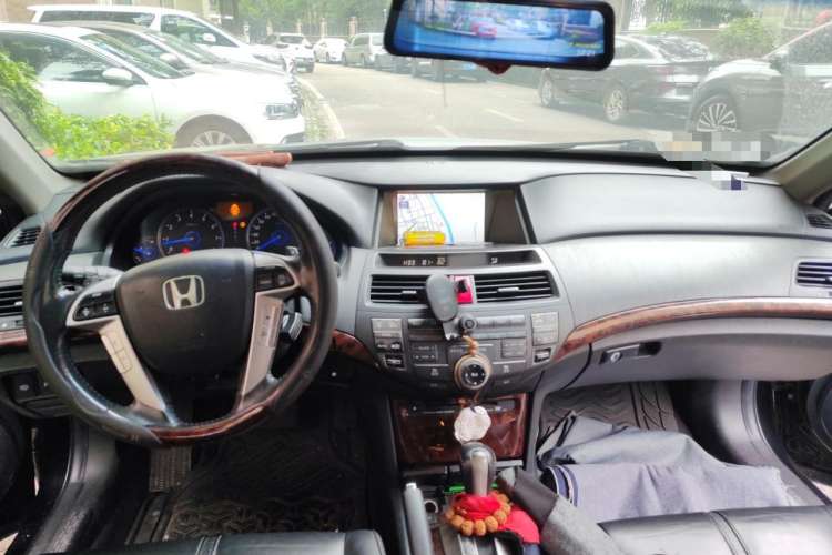 Used Honda Crosstour 2011 3.5L Flagship Edition Center Console