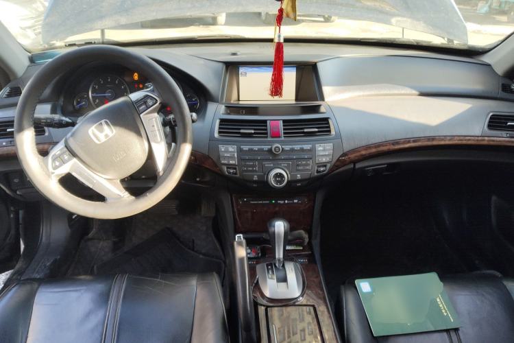 Used Honda Crosstour 2011 3.5L Flagship Edition Center Console