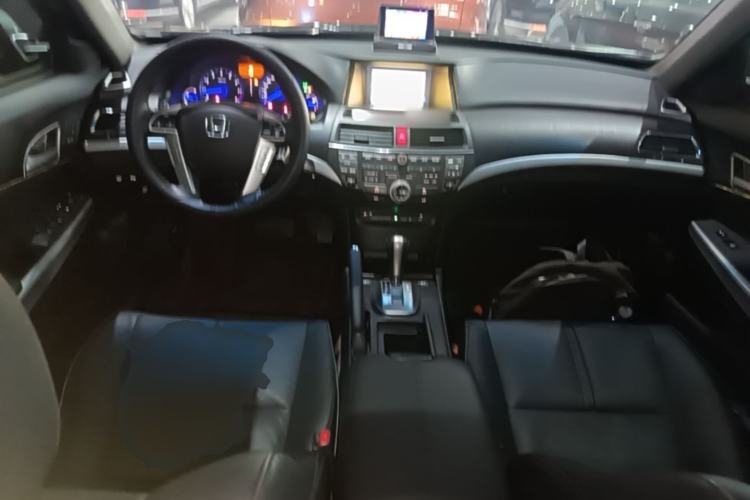 Used Honda Crosstour 2011 3.5L Flagship Edition Center Console