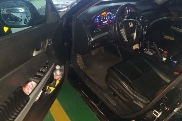 Used Honda Crosstour 2011 3.5L Prestige Edition Driver Seat
