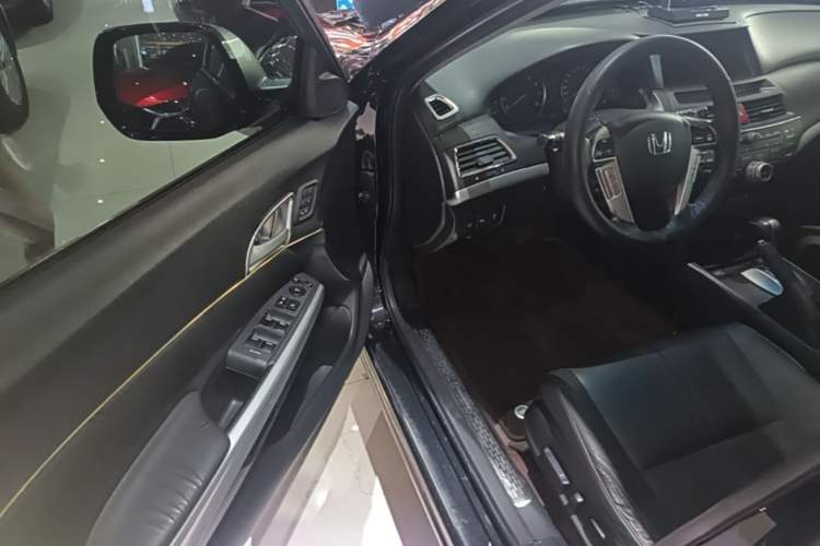 Used Honda Crosstour 2011 3.5L Flagship Edition Driver Seat