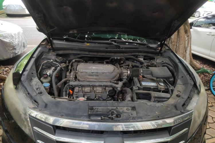 Used Honda Crosstour 2011 3.5L Flagship Edition Engine Bay