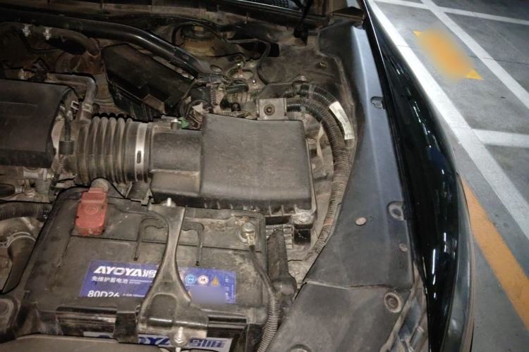 Used Honda Crosstour 2011 3.5L Flagship Edition Engine Bay Left
