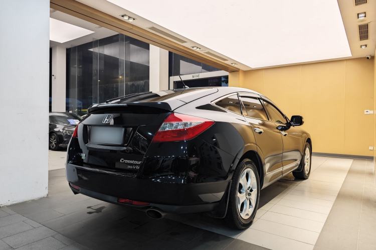 Used Honda Crosstour 2011 3.5L Flagship Edition Exterior 1