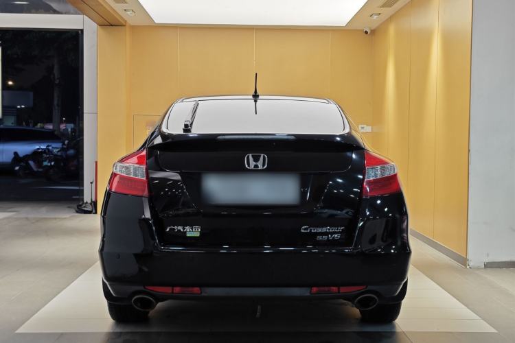 Used Honda Crosstour 2011 3.5L Flagship Edition Exterior 2