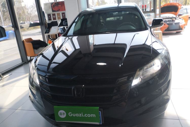 Used Honda Crosstour 2011 3.5L Flagship Edition Front